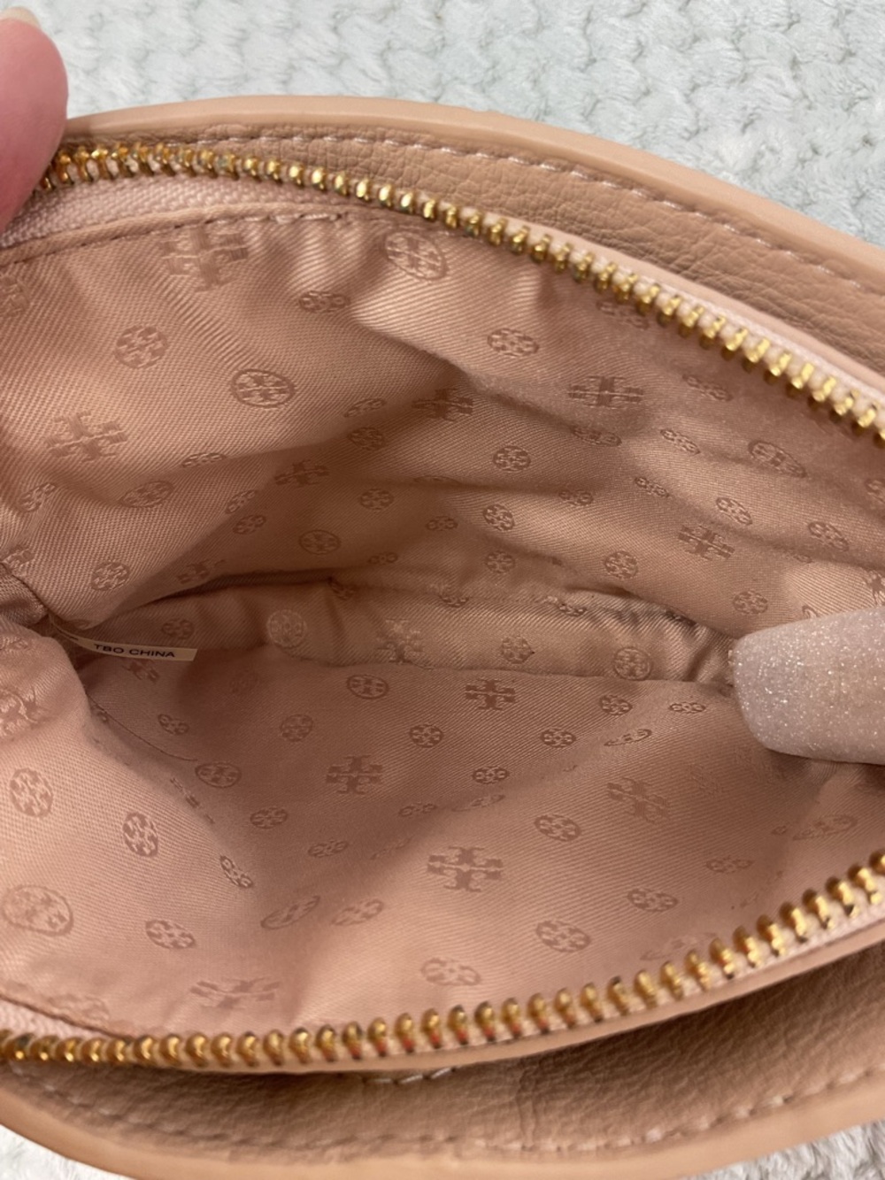 Tory Burch Cream Ivy Micro Leather Crossbody - Picture 5 of 12